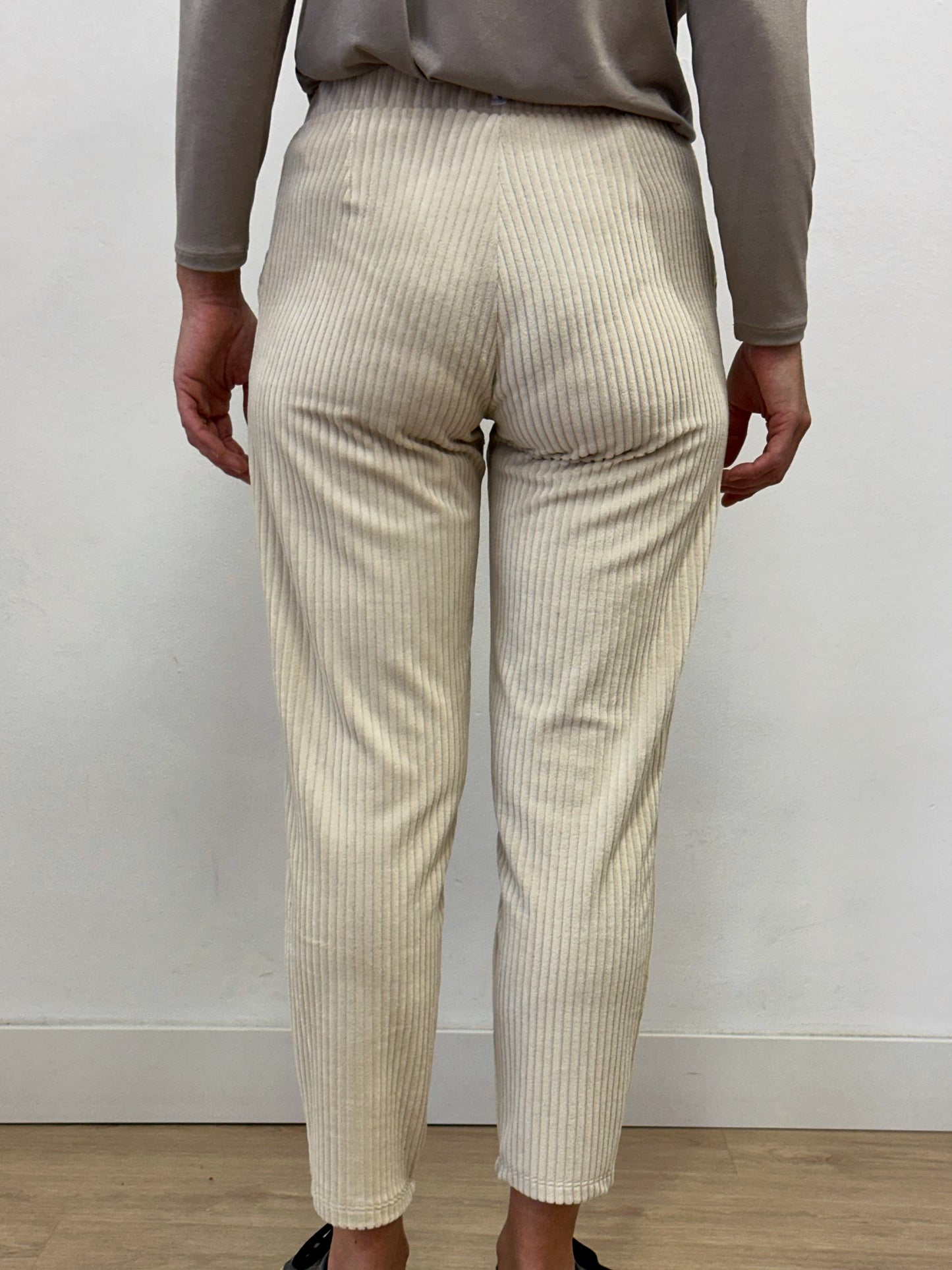 Pantalons de pana blancs