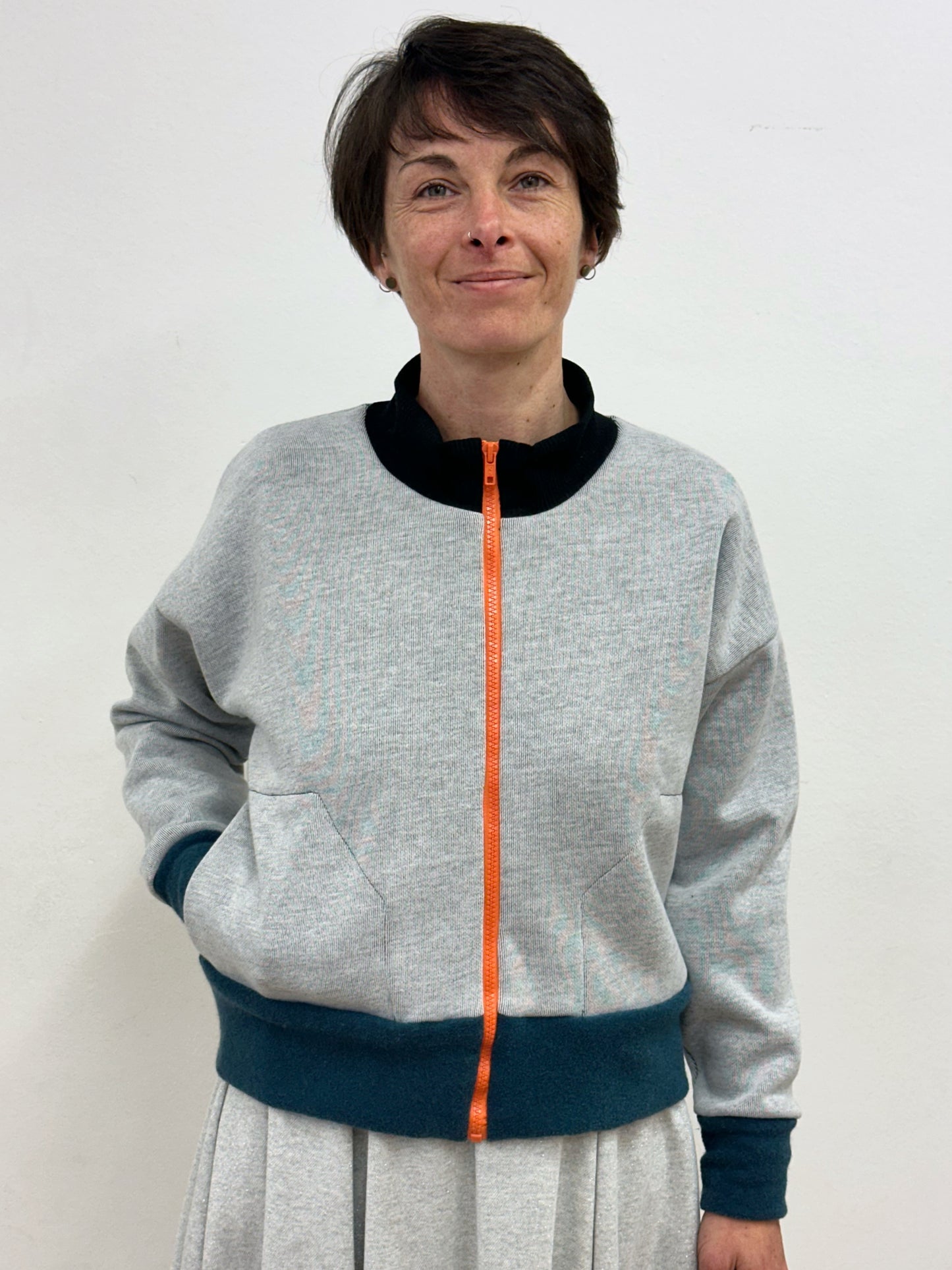 Jaqueta gruixuda grisa