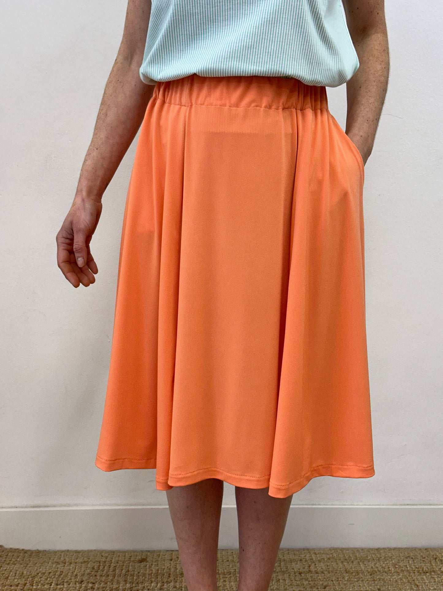 Faldilla amb vol salmó