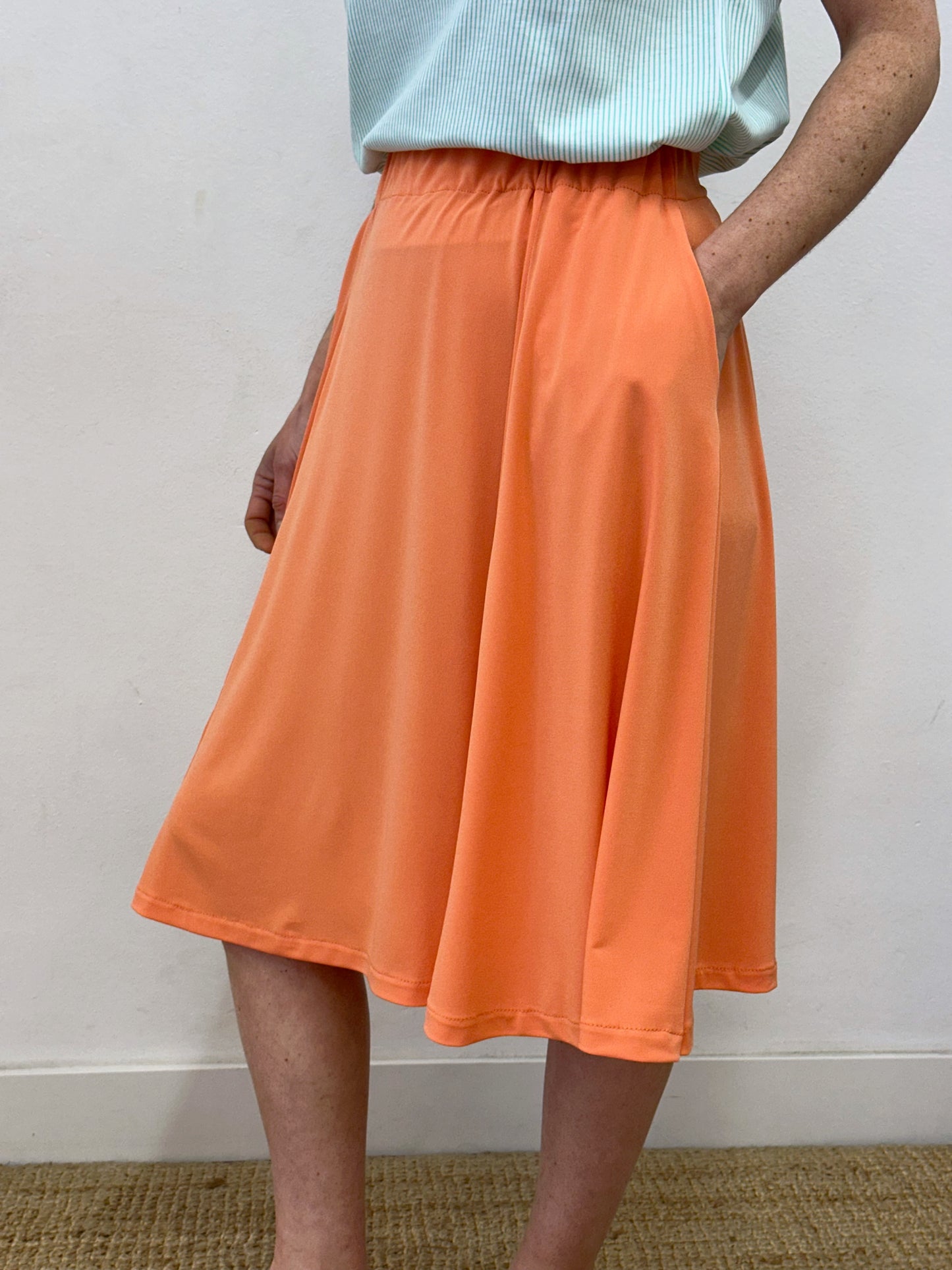 Faldilla amb vol salmó