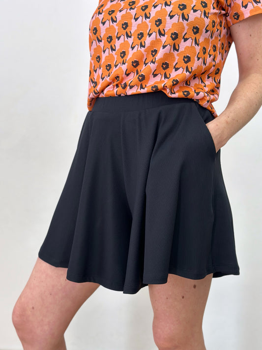 Faldilla pantaló curt negre
