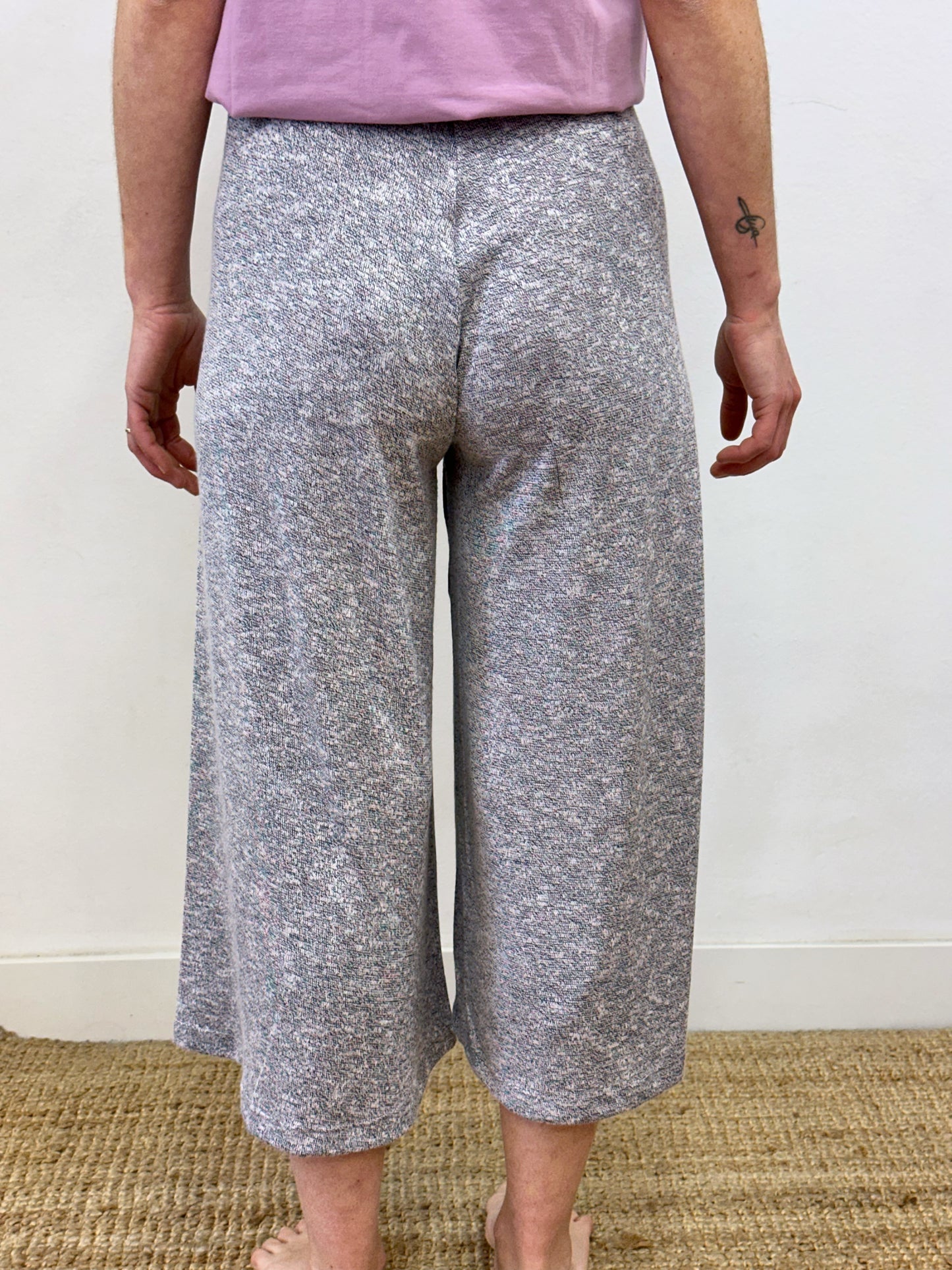 Pantalons amples blanc i blau xispejat