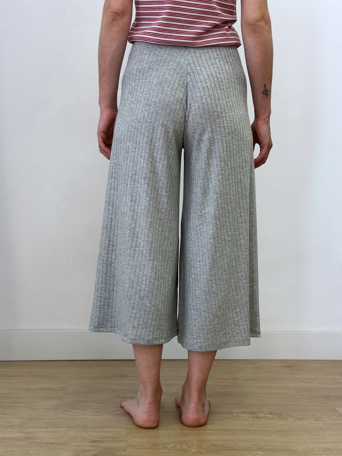 Pantalons amples canalé ample gris clar