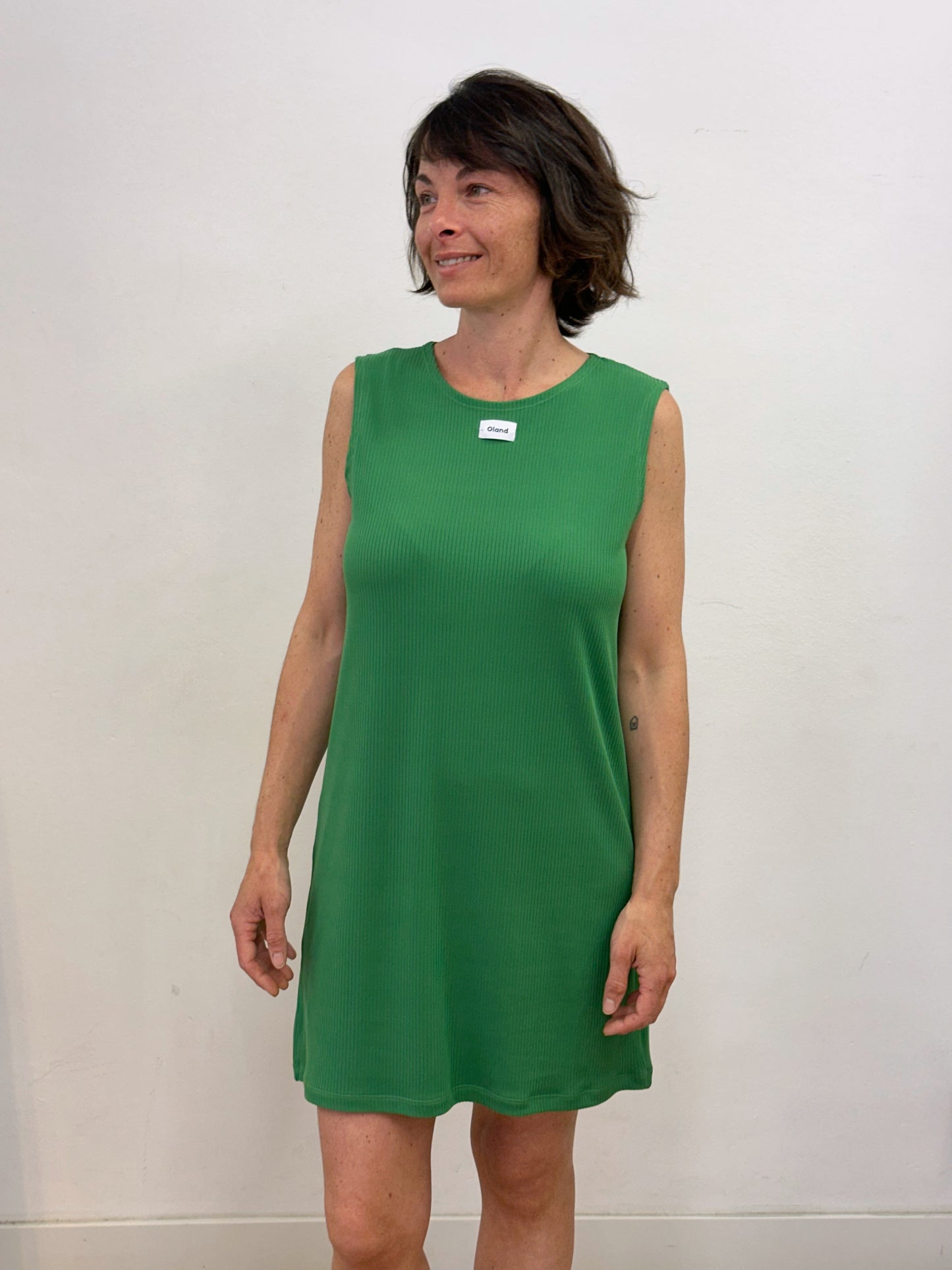 Vestit recte de tirants verd