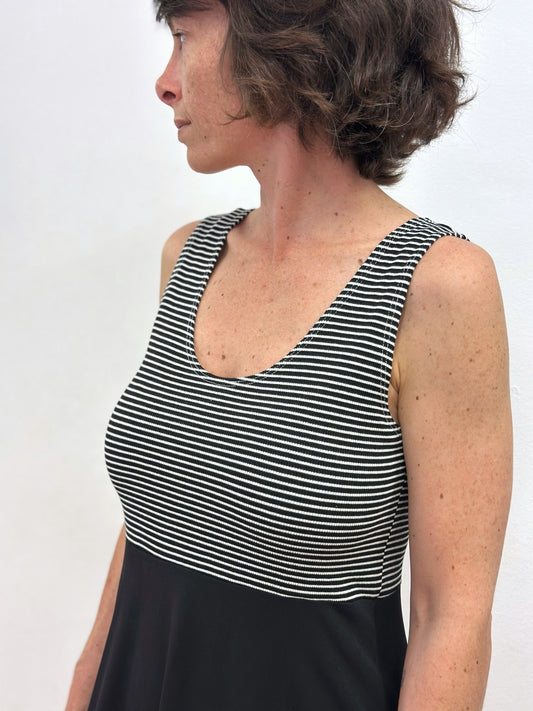 Vestit de tirants blanc i negre